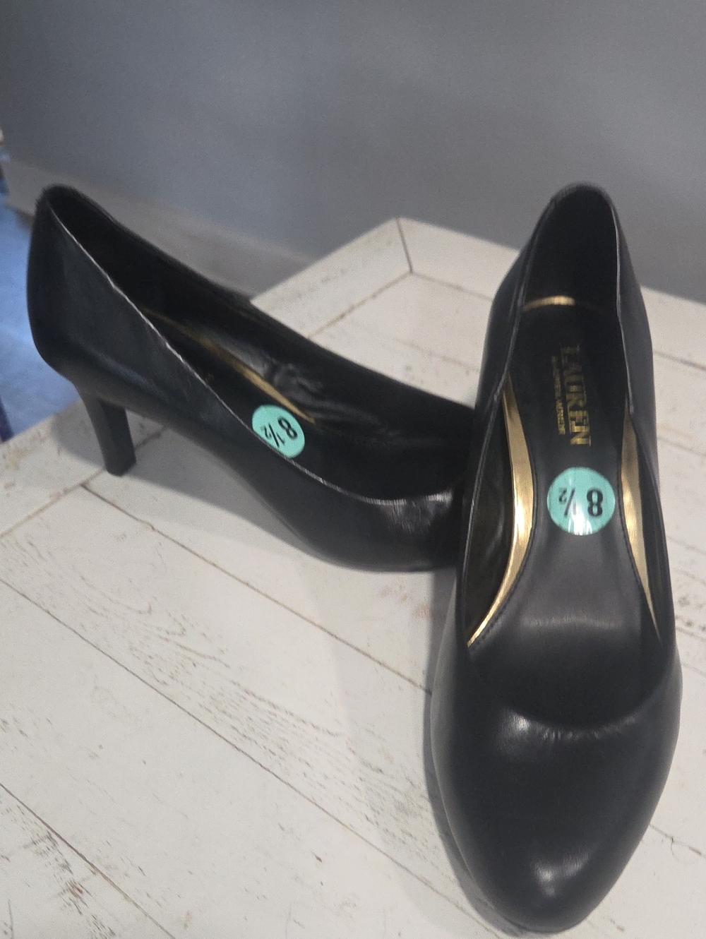Lauren Ralph Lauren Black Leather Mid Heel Pumps